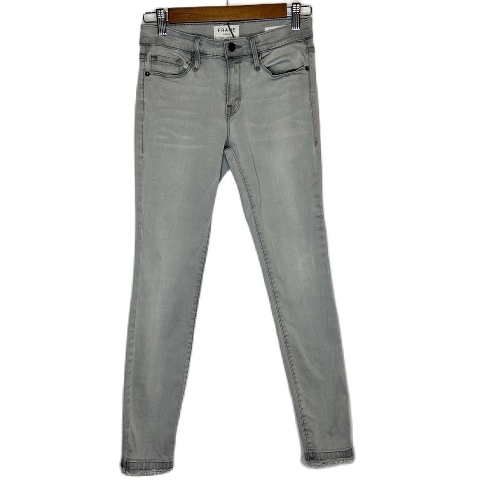 Frame Le Skinny de Jeanne Gray Distressed Hem Maralago Wash Mid Rise Size 27